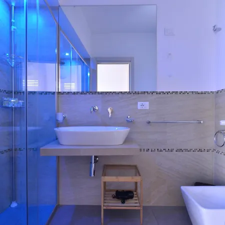 Le Porte Del Centro Bed & Breakfast 4*