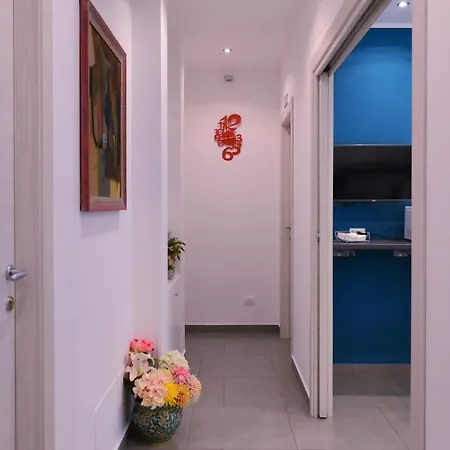 Le Porte Del Centro Couette-café 2*