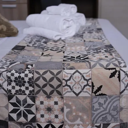 Le Porte Del Centro Bed & Breakfast 4*