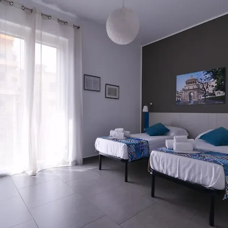 Le Porte Del Centro Bed & Breakfast 4*