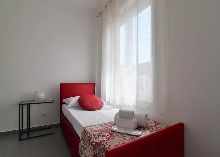 Le Porte Del Centro Bed & Breakfast 4*