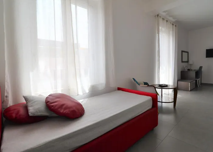 Le Porte Del Centro Bed & Breakfast 4*