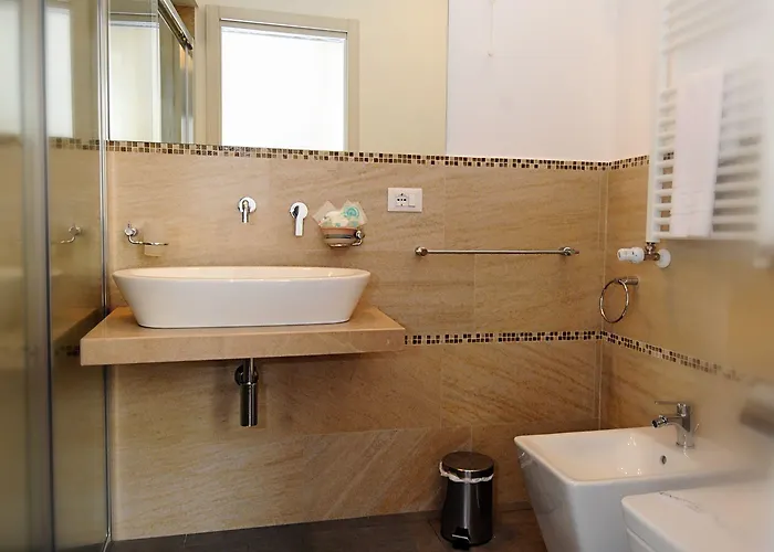 Le Porte Del Centro Bed & Breakfast 4*